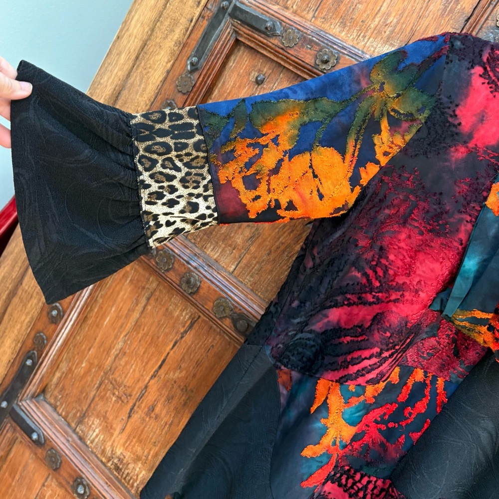 Calessa Vibrant Multicolor Blouse with Black Accents and Scarf EUC LP - Picture 6 of 10